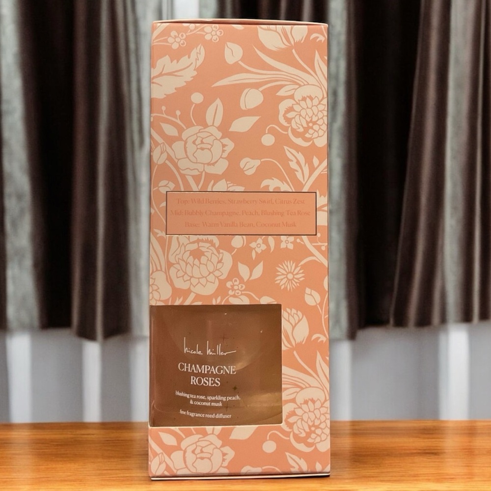NICOLE MILLER New York Champagne Roses Reed Diffuser 4 fl oz.